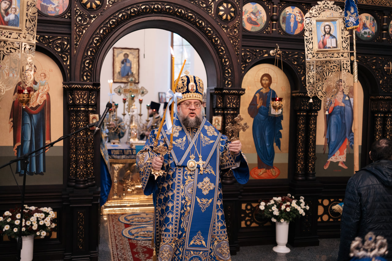 Служіння архієпископа Сильвестра в Свято-Благовіщенському ставропігійному храмі м. Луцька